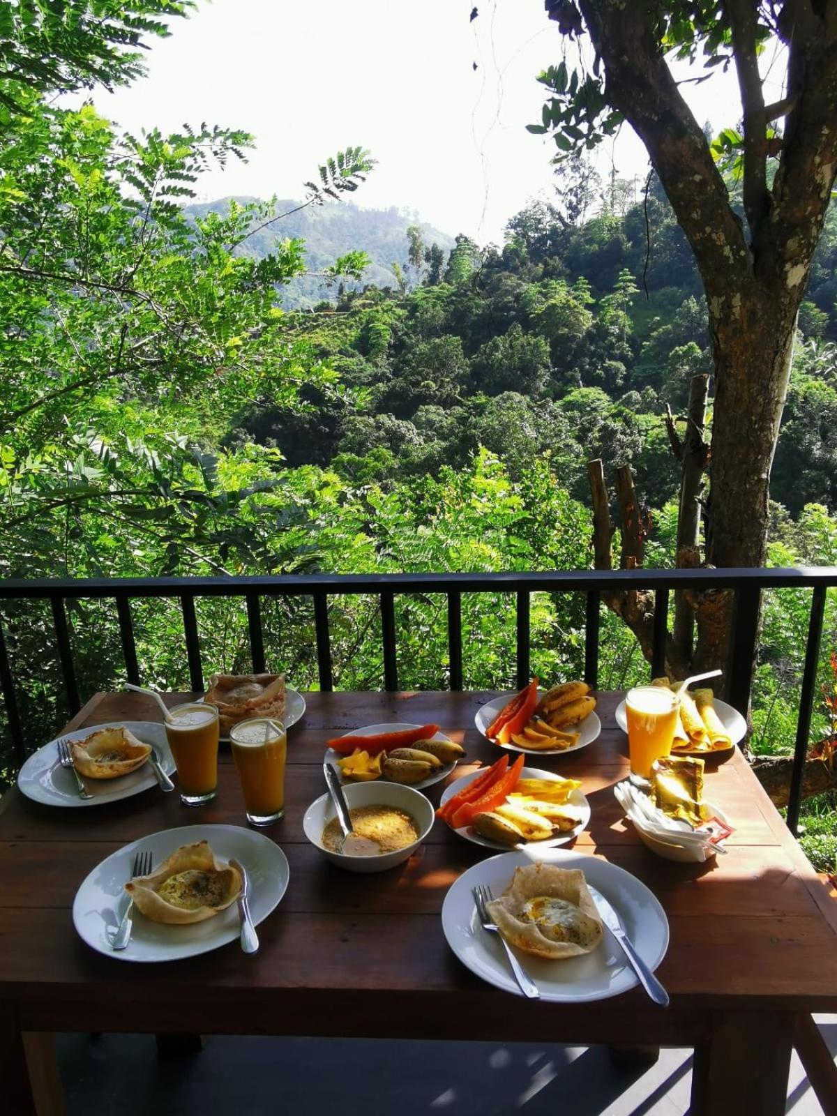 Chanidu Ella Inn 外观 照片